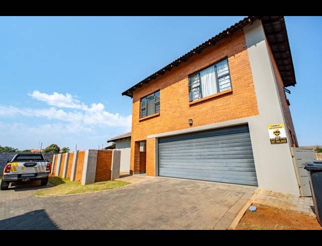 3 BEDROOM DUPLEX FOR SALE IN MONTANA